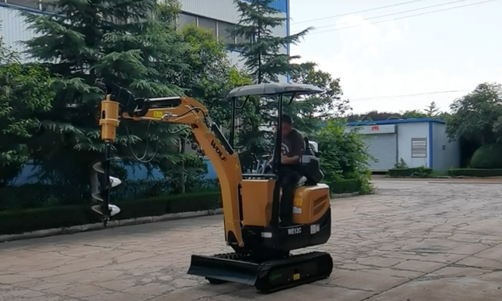 WOLF WE12C Mini Excavator