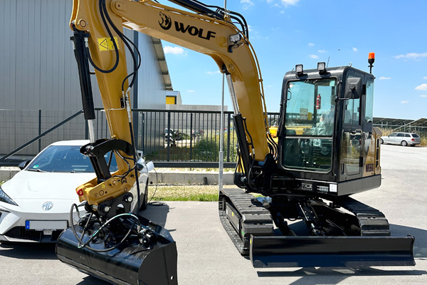 Excavator